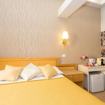 San Pietro Qq Rooms Rome Bagian luar foto
